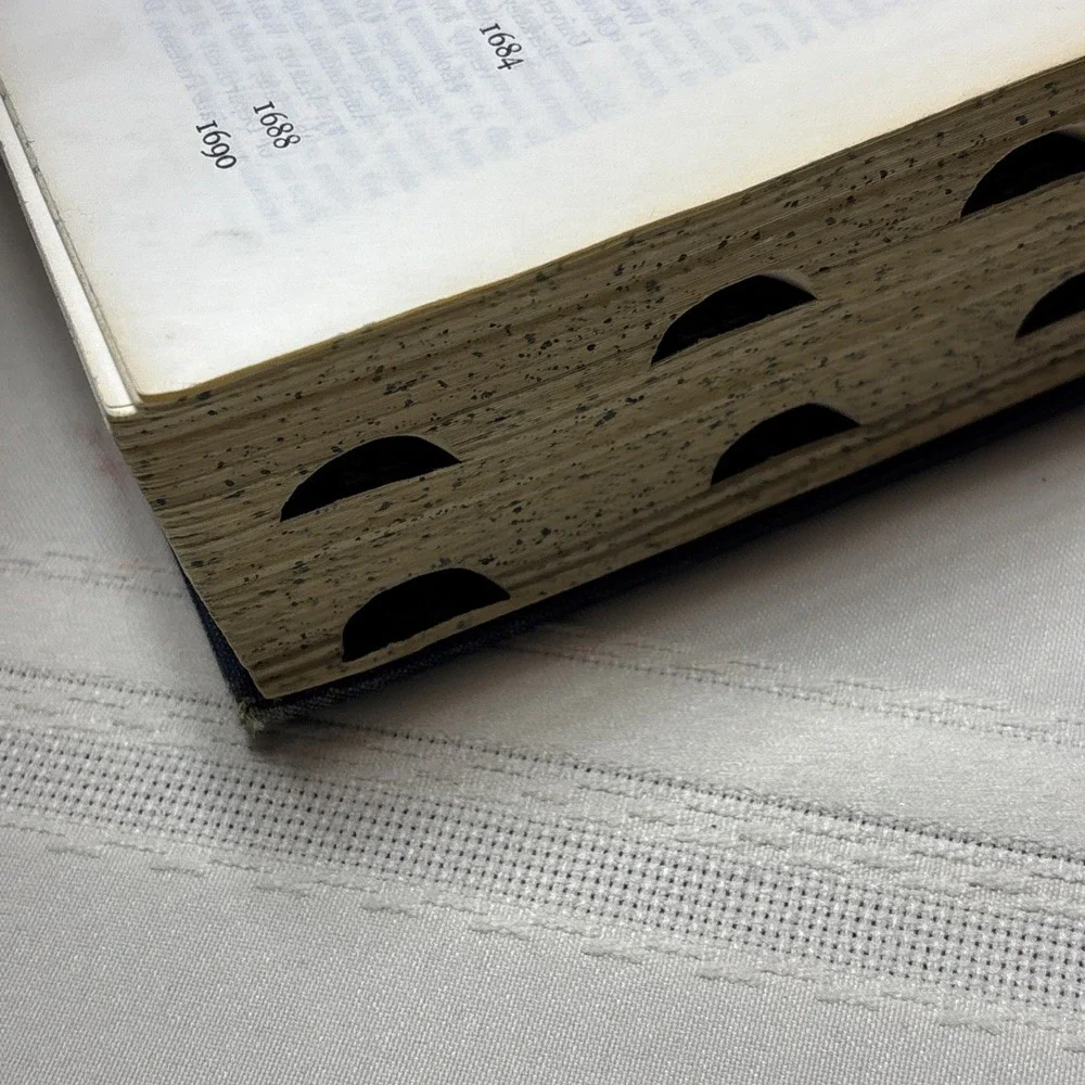 1970 Webster's New World Dictionary Of American Language Second College Edition